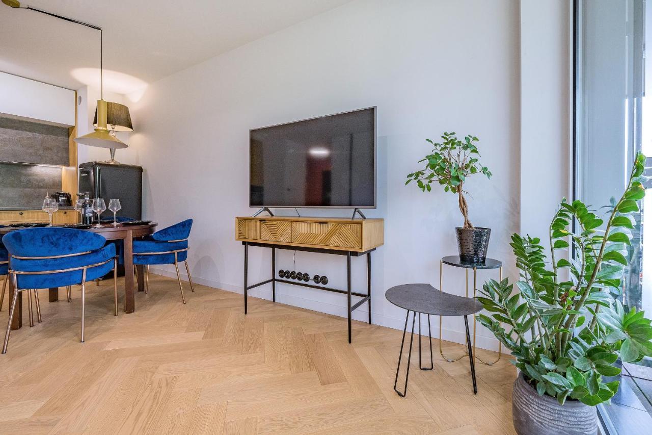 Hello Apartments Chmielna With Private Parking And Balcony Danzica Esterno foto