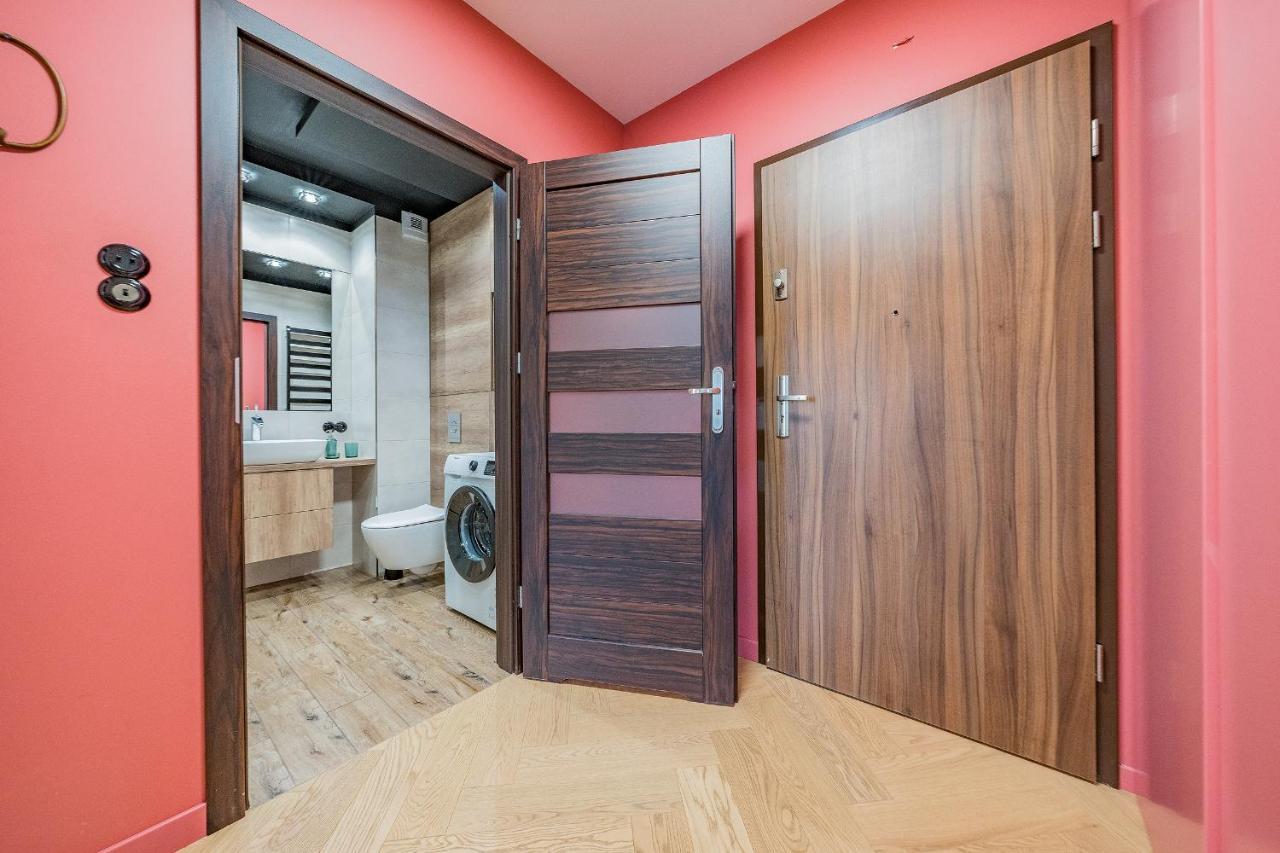Hello Apartments Chmielna With Private Parking And Balcony Danzica Esterno foto